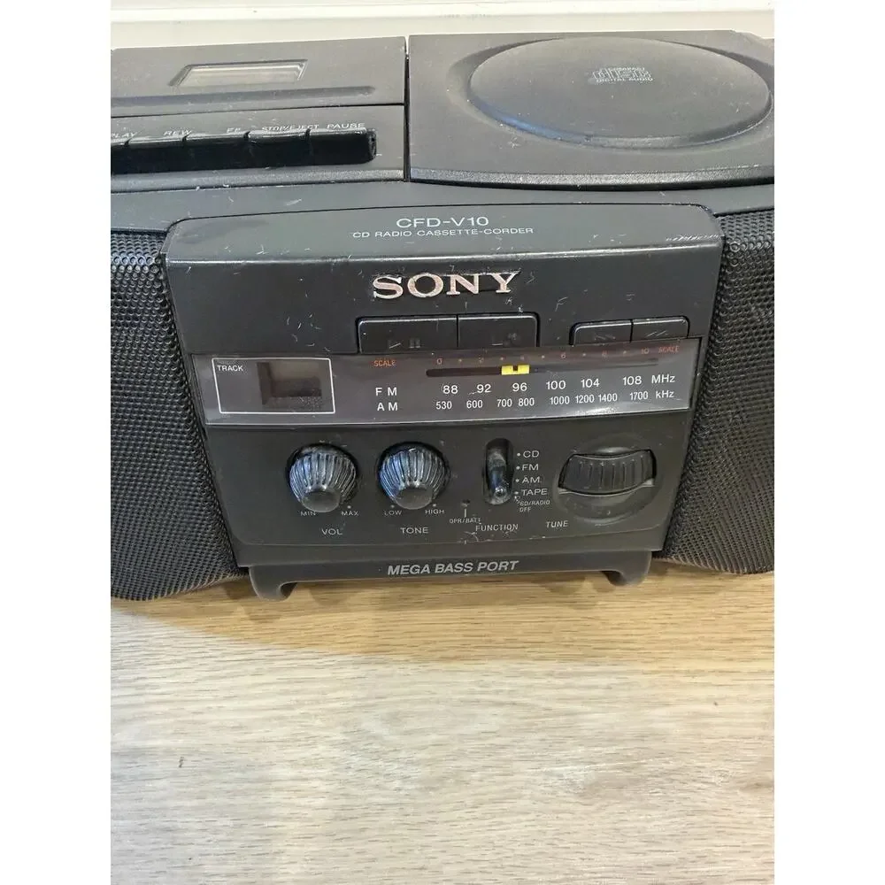 Sony CFD-V10 Portable AM/FM CD Cassette Boombox Mega Bass Tested And Working